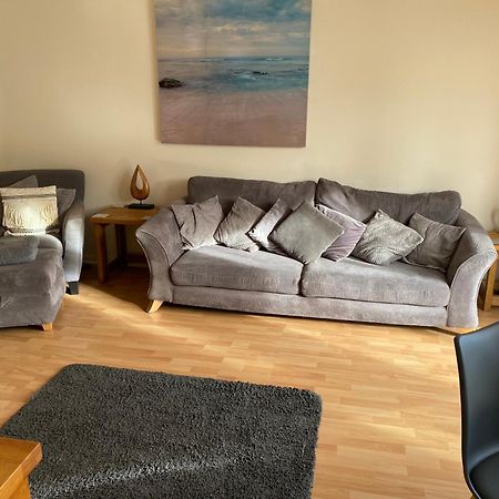 River Courtyard Apartment In The Heart Of Stneots เซนต์เนียทส์ ภายนอก รูปภาพ