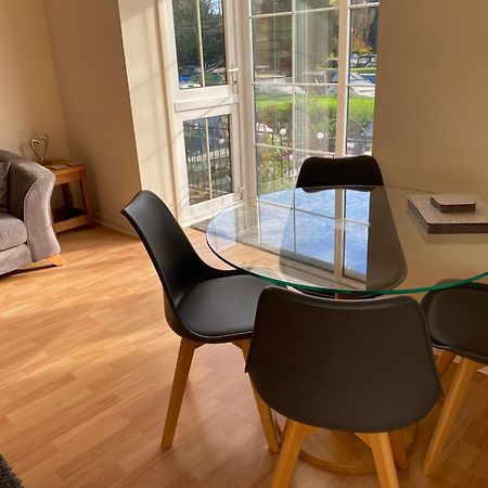 River Courtyard Apartment In The Heart Of Stneots เซนต์เนียทส์ ภายนอก รูปภาพ