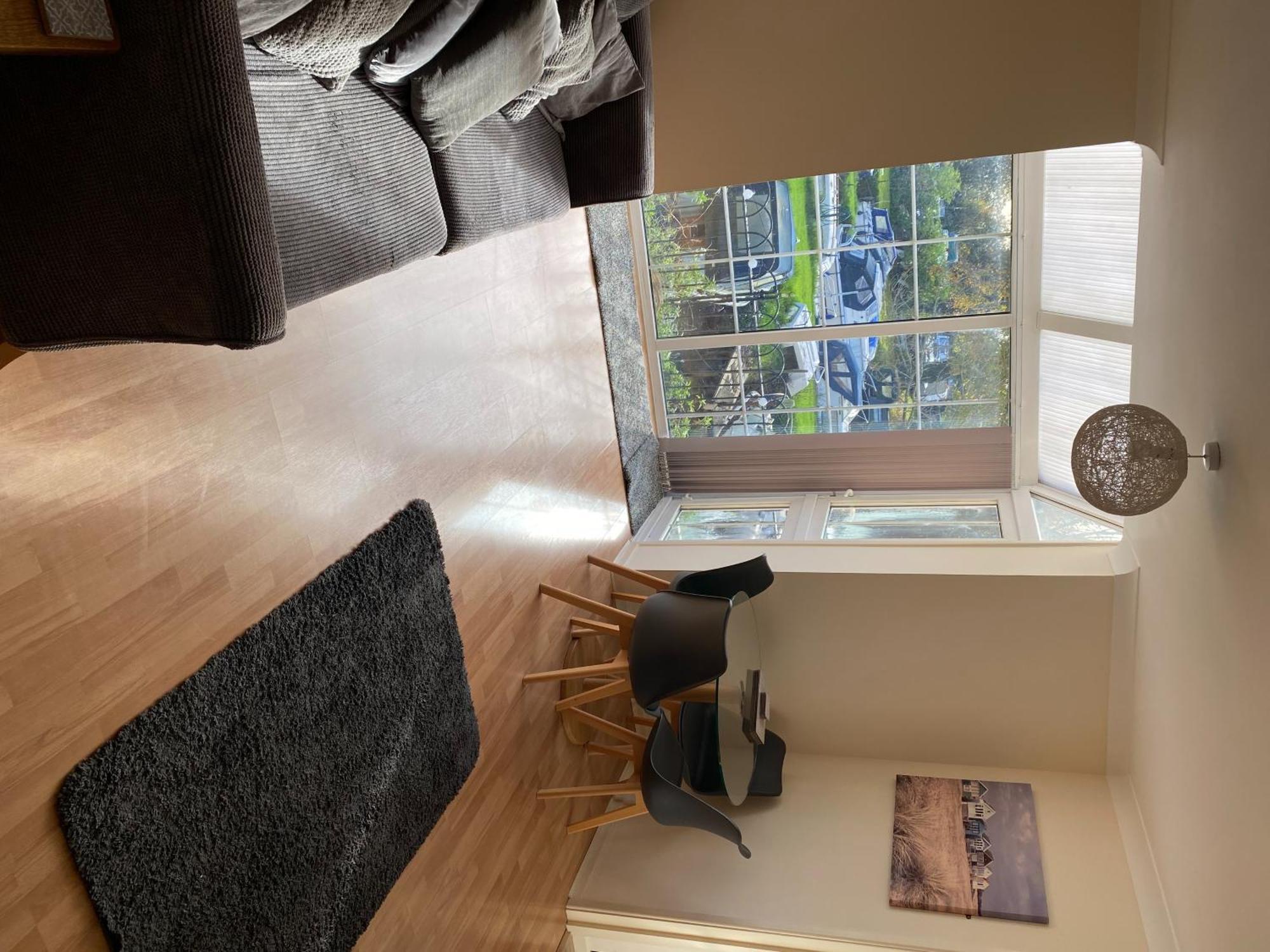 River Courtyard Apartment In The Heart Of Stneots เซนต์เนียทส์ ภายนอก รูปภาพ